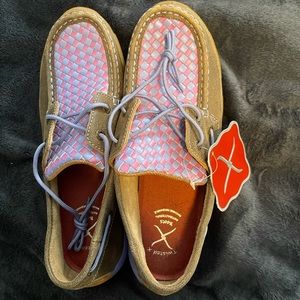 NWT Twisted X shoes